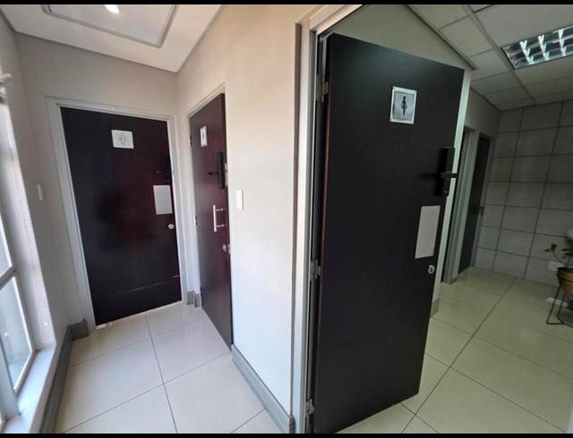 BUSINESS PROPERTY TO RENT IN MENLO PARK